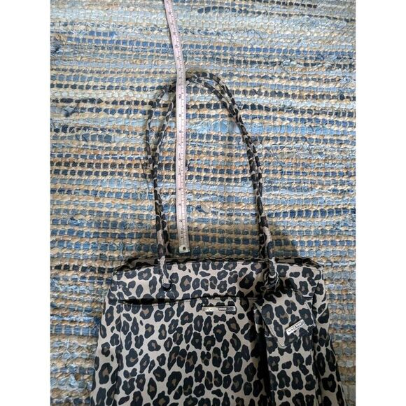 VTG Nine West Leopard Animal Print Bag With Flip Phone Holder Charm 11x13x3 Purs - Picture 7 of 11